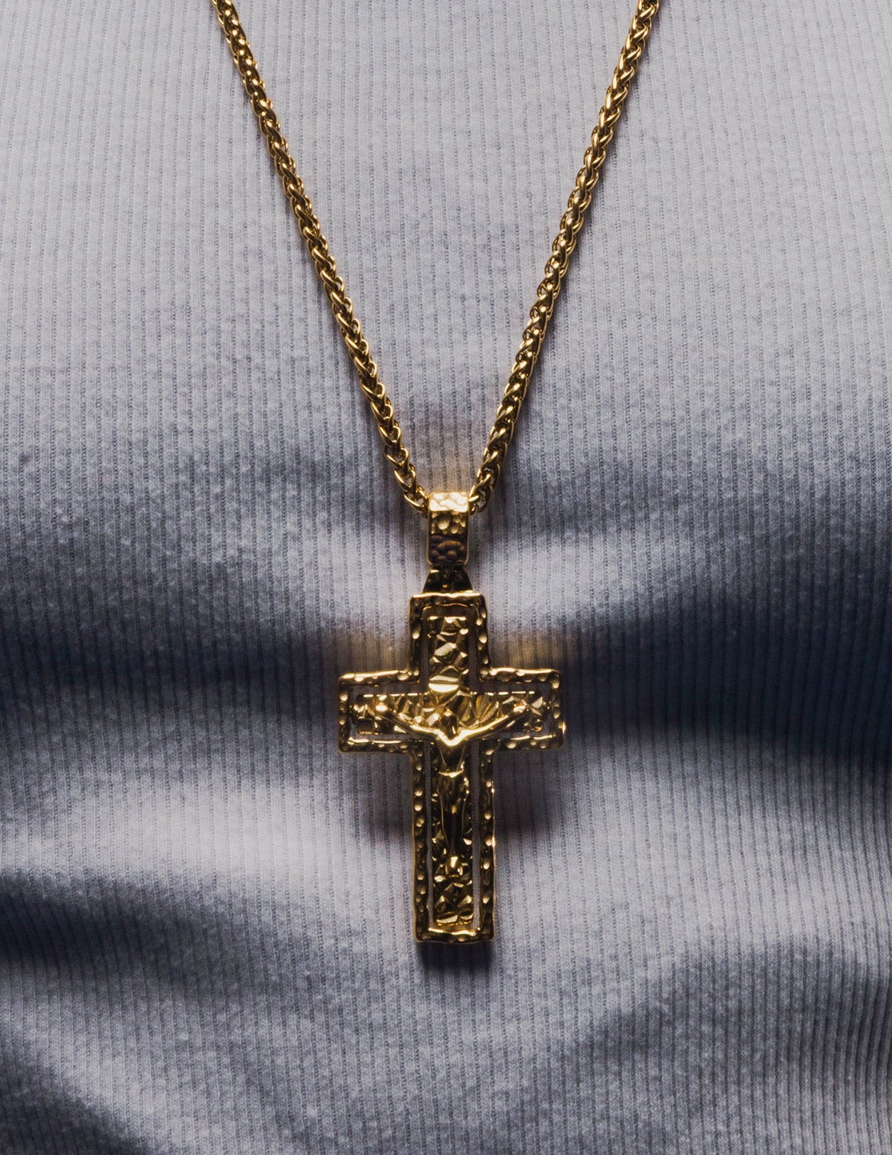 CRUCIFIX - GOLD