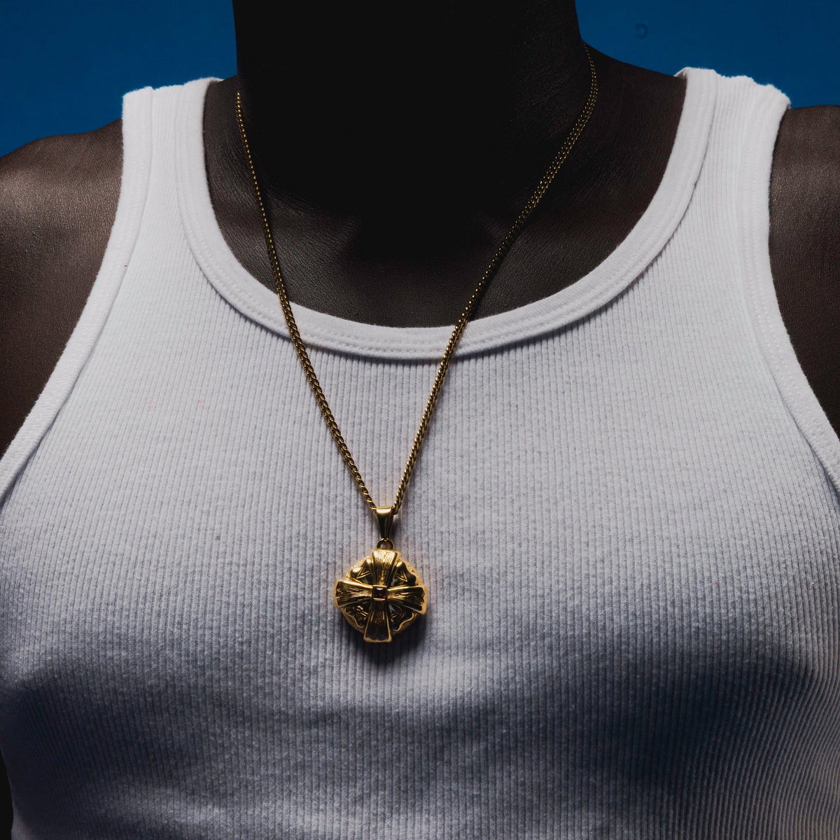 SANCTUM PENDANT - GOLD