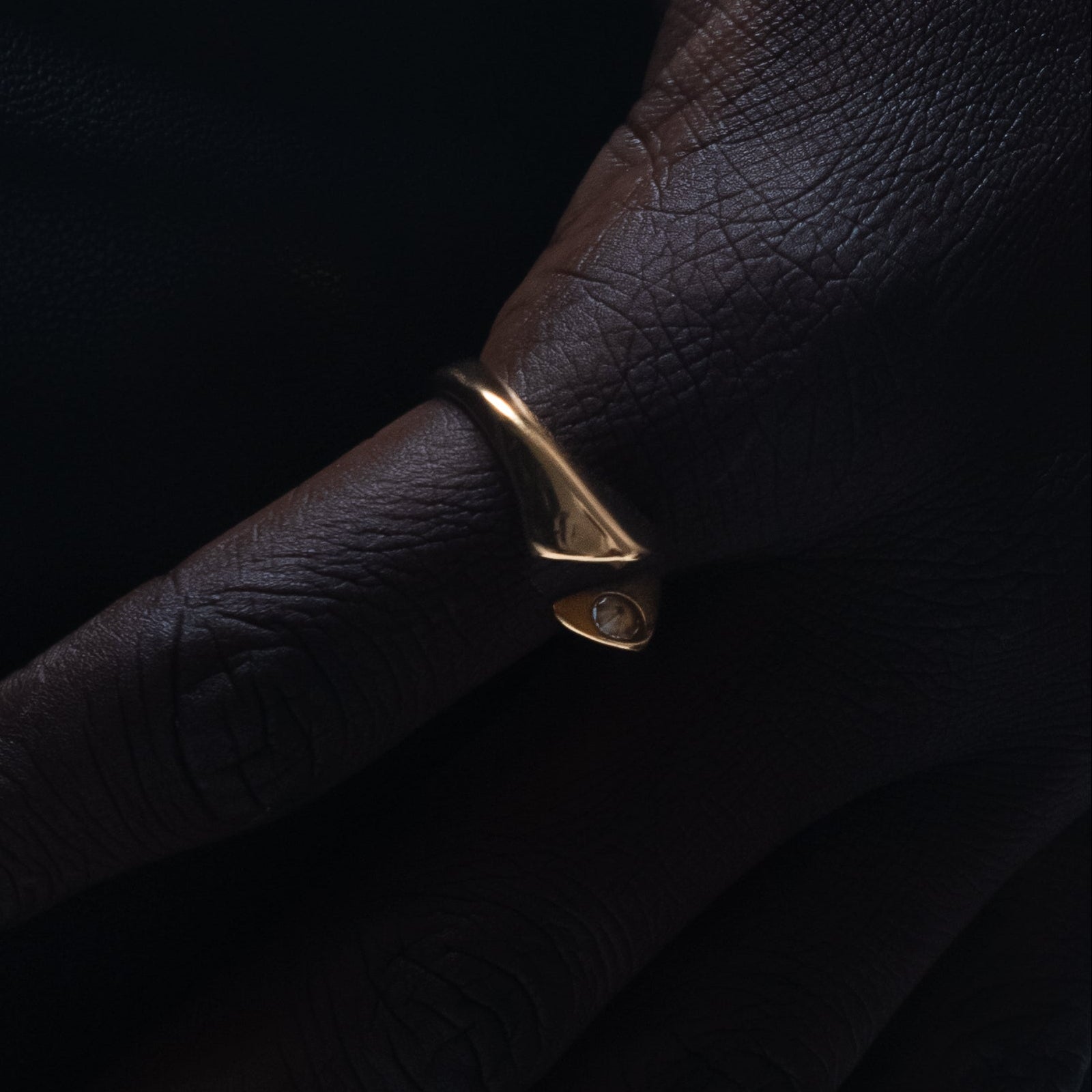 AXIOM RING - GOLD